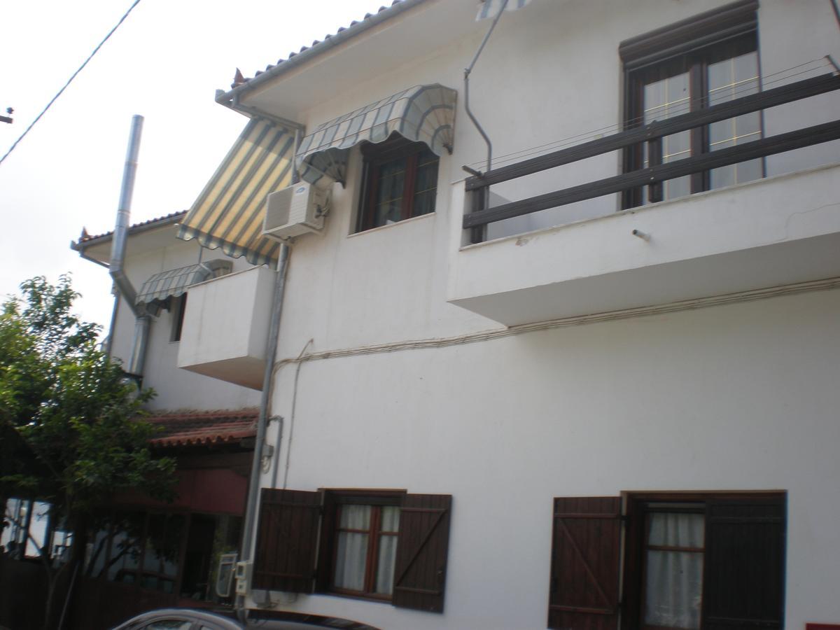 Apartamento Salonikios Pteleós Exterior foto