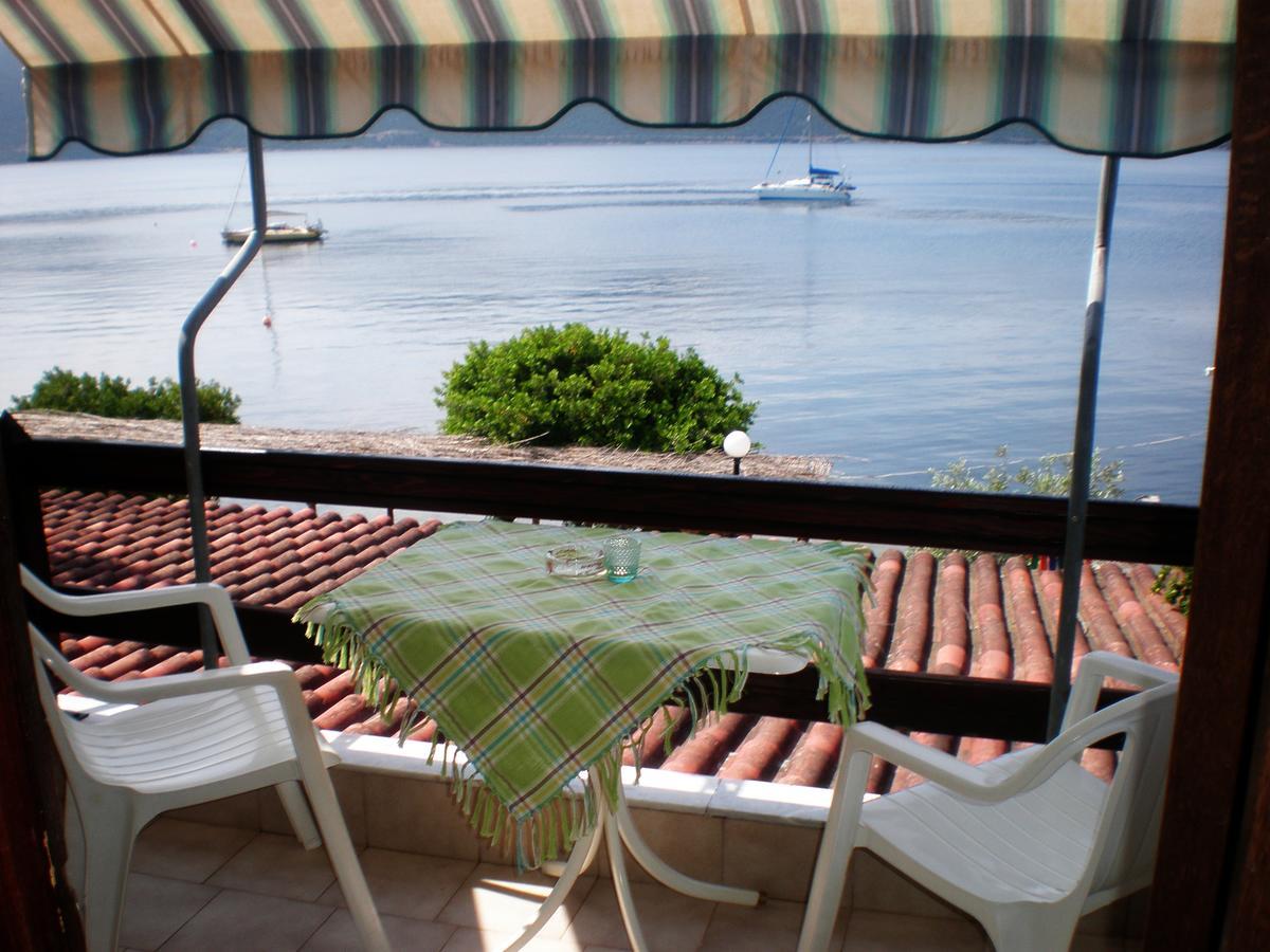 Apartamento Salonikios Pteleós Exterior foto